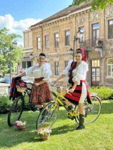 Cu-Ia-pe-bicicleta