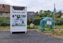 Containere pentru îmbrăcăminte, amplasate în Tăuții-Măgherăuș