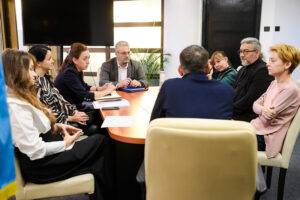 Discutii credit