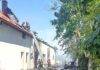 Incendiu puternic la o hală de dezmembrări auto și o locuință din Sarasău