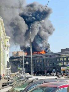 moscova-arde