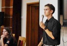 La CN „Gheorghe Șincai”, tabără de robotică, organizată de liceeni pentru elevi din tot județul