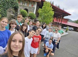 Elevii trupei de teatru Dramatique au participat la tabăra de vară „Atelierul Actorului”