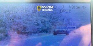 Șofer începător prins gonind cu 164 km/h. Poliția i-a stricat ”distracția”