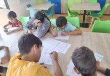 Pregătiri pentru școală la Centrul Multifuncțional Romanii