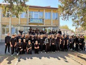 Elevi-in-negru-MM