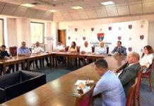 Din acest an şcolar, pe lângă poliţişti şi jandarmi, vor fi utilizate echipe canine pentru siguranţa elevilor