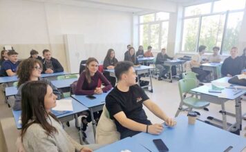 O altfel de sărbătoare a Educației la Liceul Teoretic „Emil Racoviță”
