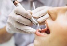 Două contracte încetate sau reziliate cu medicii stomatologi