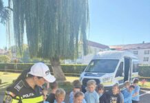 Peste 70 de elevi din Baia Mare, învățați cum să circule în siguranță