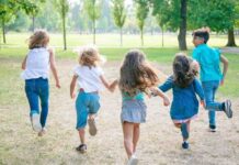 Câtă mișcare este recomandată copiilor între 5 și 17 ani